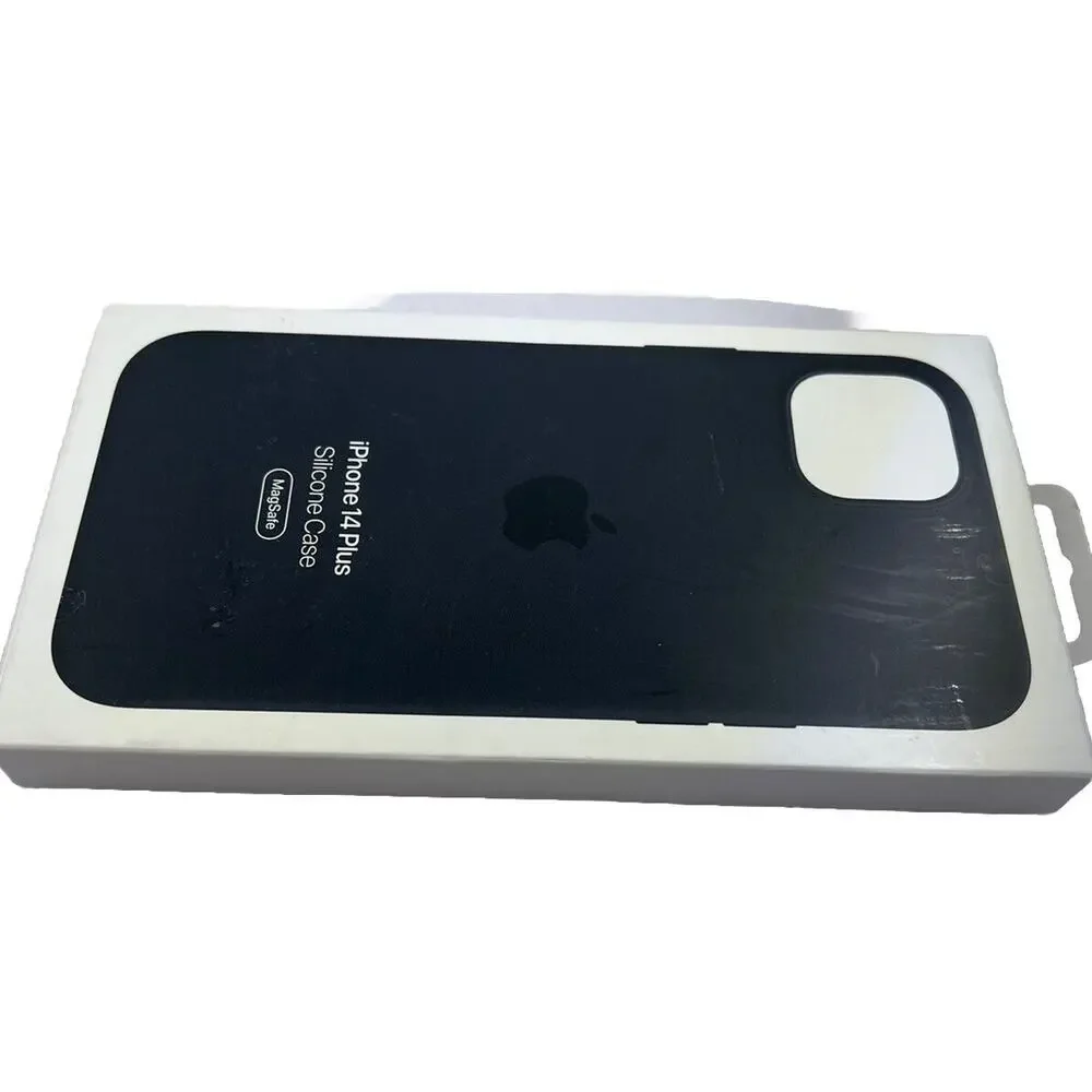 Apple iPhone 14 Plus Silicone Case with MagSafe - Midnight-New-genuine.